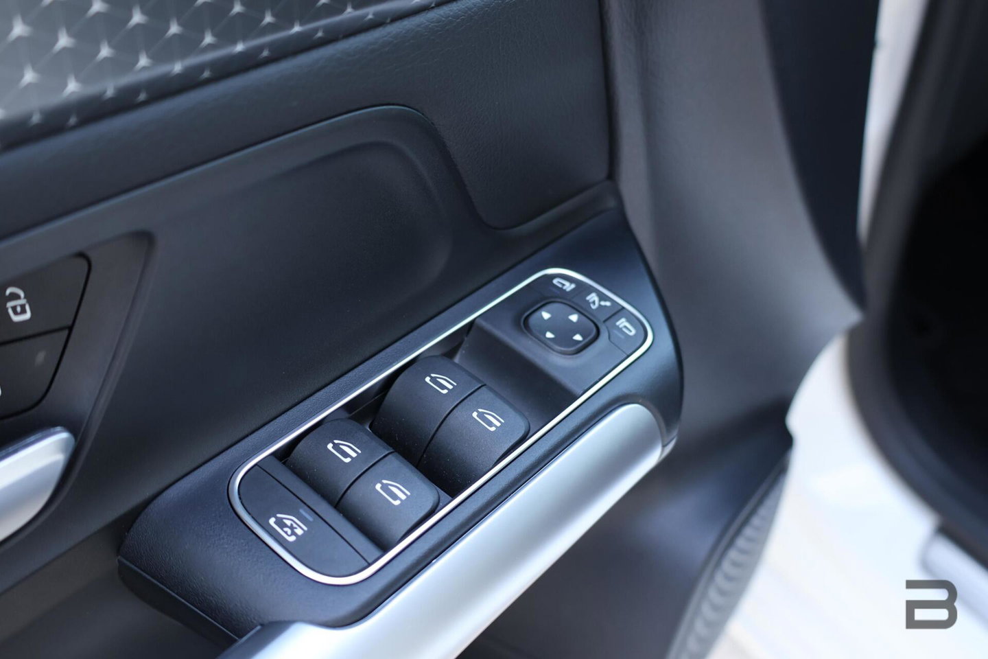 Mercedes-Benz B-Klasse 200 Luxury Line / Panoramadak / Stuurwielverwarming / Stoelverwarming