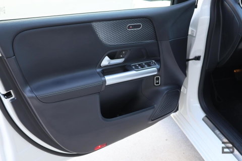 Mercedes-Benz B-Klasse 200 Luxury Line / Panoramadak / Stuurwielverwarming / Stoelverwarming