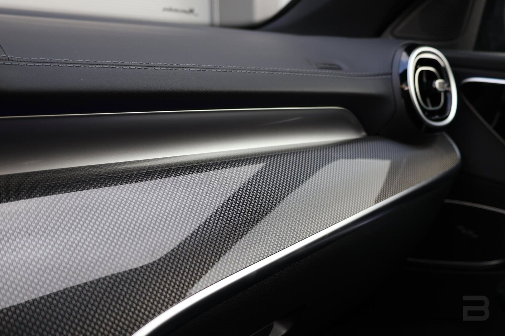 Mercedes-Benz C-Klasse Estate 220 d AMG Line / Panoramadak / Burmester Surround / Massage Stoelen / Night Pakket / Trekhaak Wegklapbaar