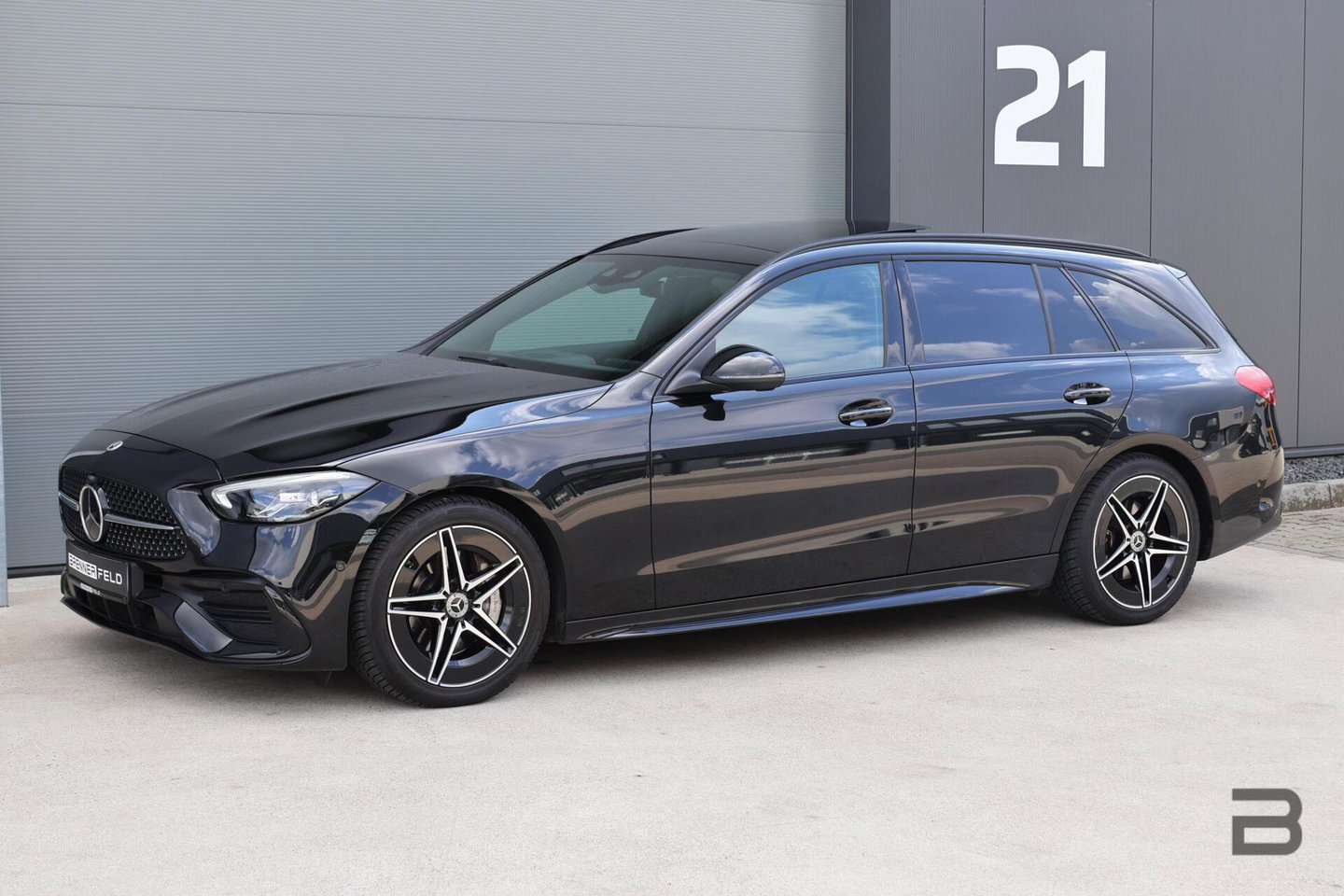 Mercedes-Benz C-Klasse Estate 220 d AMG Line / Panoramadak / Burmester Surround / Massage Stoelen / Night Pakket / Trekhaak Wegklapbaar