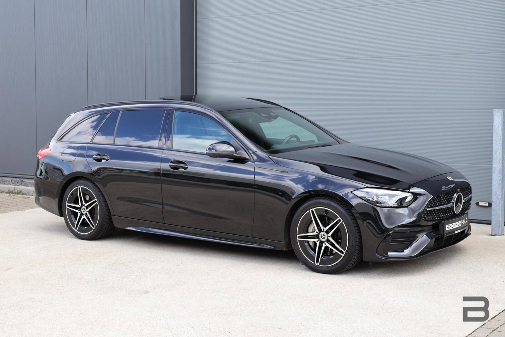 Mercedes-Benz C-Klasse Estate 220 d AMG Line / Panoramadak / Burmester Surround / Massage Stoelen / Night Pakket / Trekhaak Wegklapbaar