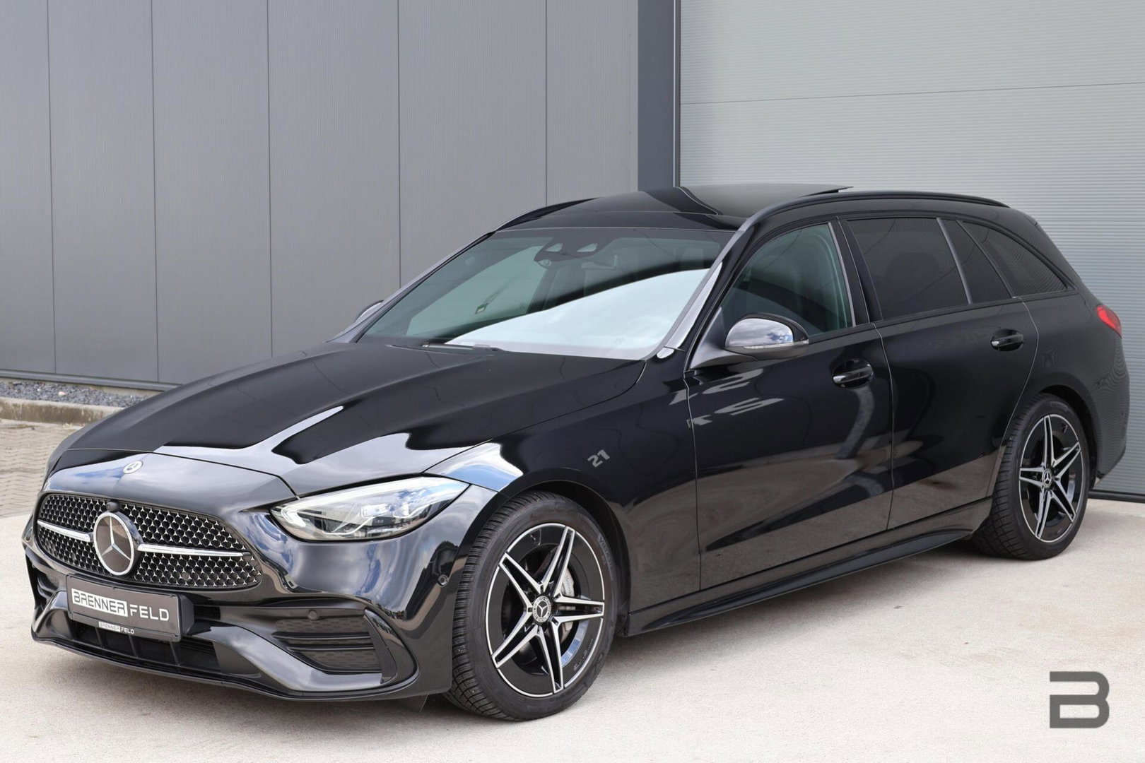 Mercedes-Benz C-Klasse Estate 220 d AMG Line / Panoramadak / Burmester Surround / Massage Stoelen / Night Pakket / Trekhaak Wegklapbaar