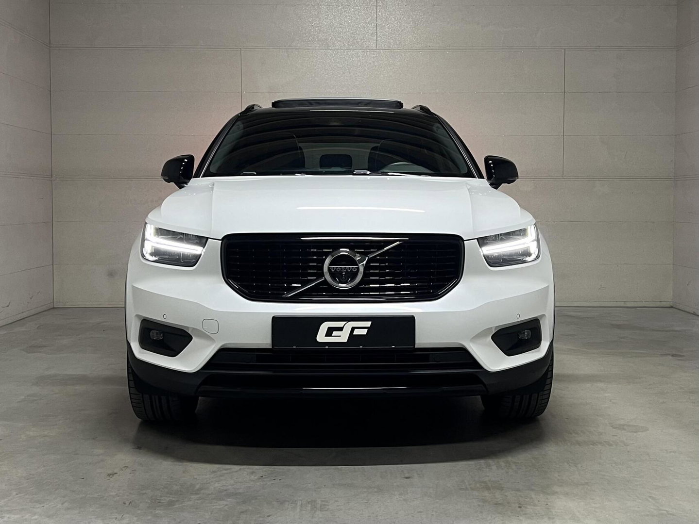 Volvo XC40 1.5 T5 Recharge R-Design Pano H/K Camera Cruise