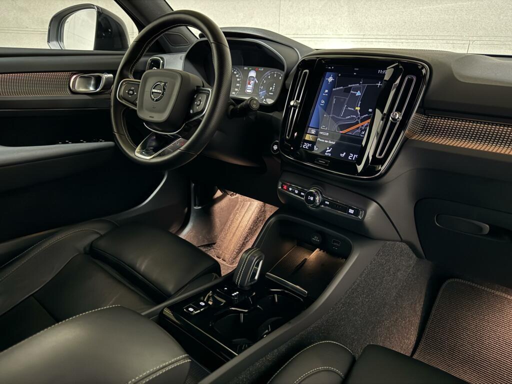 Volvo XC40 1.5 T5 Recharge R-Design Pano H/K Camera Cruise