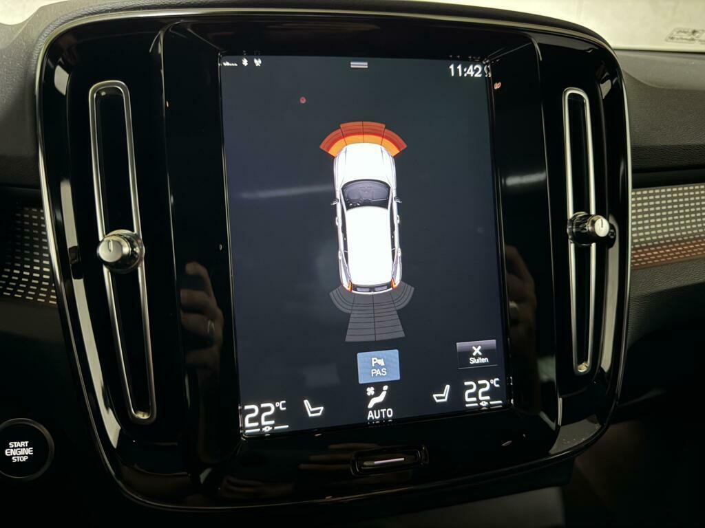 Volvo XC40 1.5 T5 Recharge R-Design Pano H/K Camera Cruise