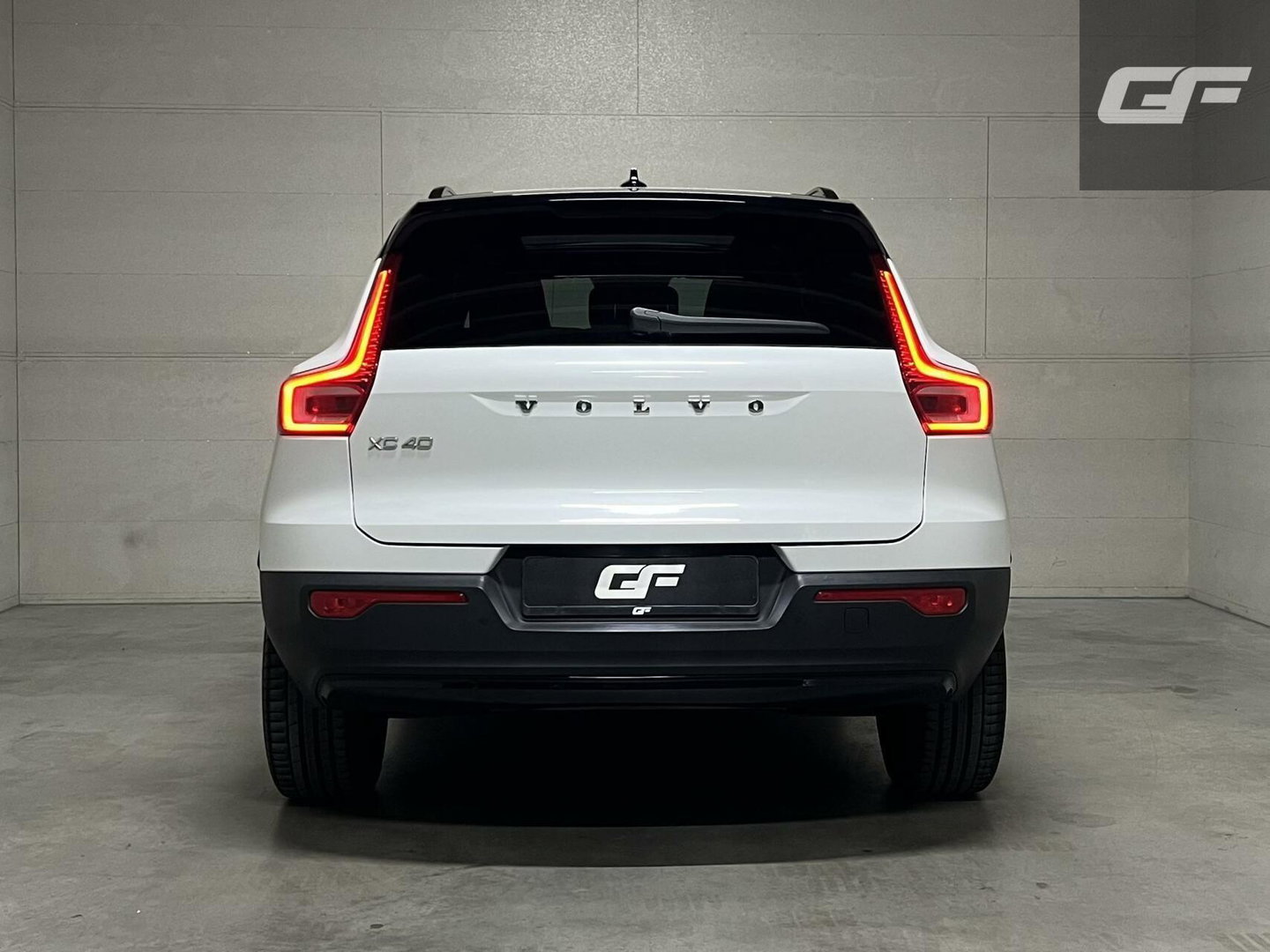 Volvo XC40 1.5 T5 Recharge R-Design Pano H/K Camera Cruise
