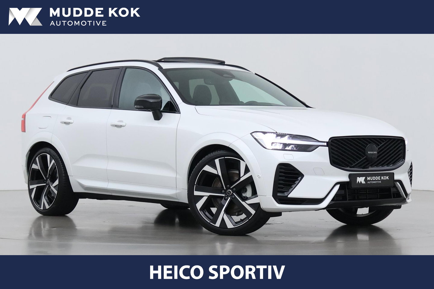Volvo XC60 T6 Ultra Black Edition | HEICO | 22 Inch | Bowers&Wilkins | Luchtvering | Trekhaak | 360° Camera | Stoelventilatie