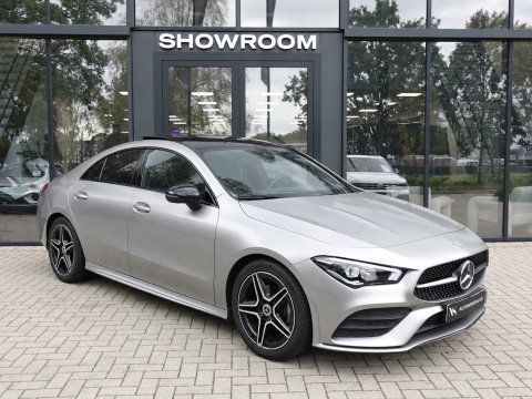 Mercedes-Benz CLA-Klasse 180 AMG PANO CAM SFEER
