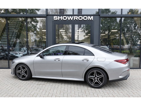 Mercedes-Benz CLA-Klasse 180 AMG PANO CAM SFEER