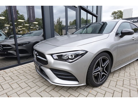 Mercedes-Benz CLA-Klasse 180 AMG PANO CAM SFEER