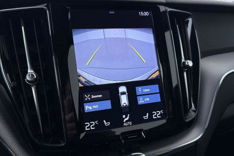 Volvo XC60 T4 R-Design | Goed onderhouden | BLIS | Camera | Full LED | Apple CarPlay | Memory | Verwarmde Voorruit | 19 Inch