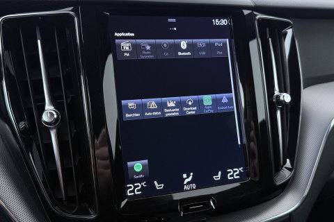 Volvo XC60 T4 R-Design | Goed onderhouden | BLIS | Camera | Full LED | Apple CarPlay | Memory | Verwarmde Voorruit | 19 Inch