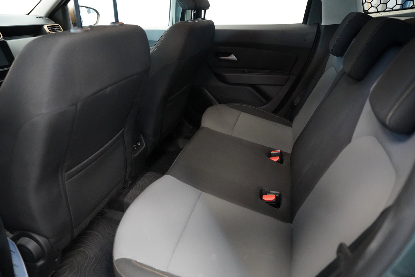 Dacia Duster 1.0 TCe 100 ECO-G Extreme LED Bar Imperial Trekhaak Blindspot PDC 360 camera NAP!