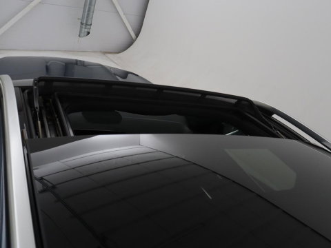Mercedes-Benz EQB 300 4MATIC AMG Line 67 kWh | SOH 94,7% | Panoramadak | Half leder | Memory | Stoelverwarming | Cruise control | Head-up | 360 Camera | Sfeerverlichting