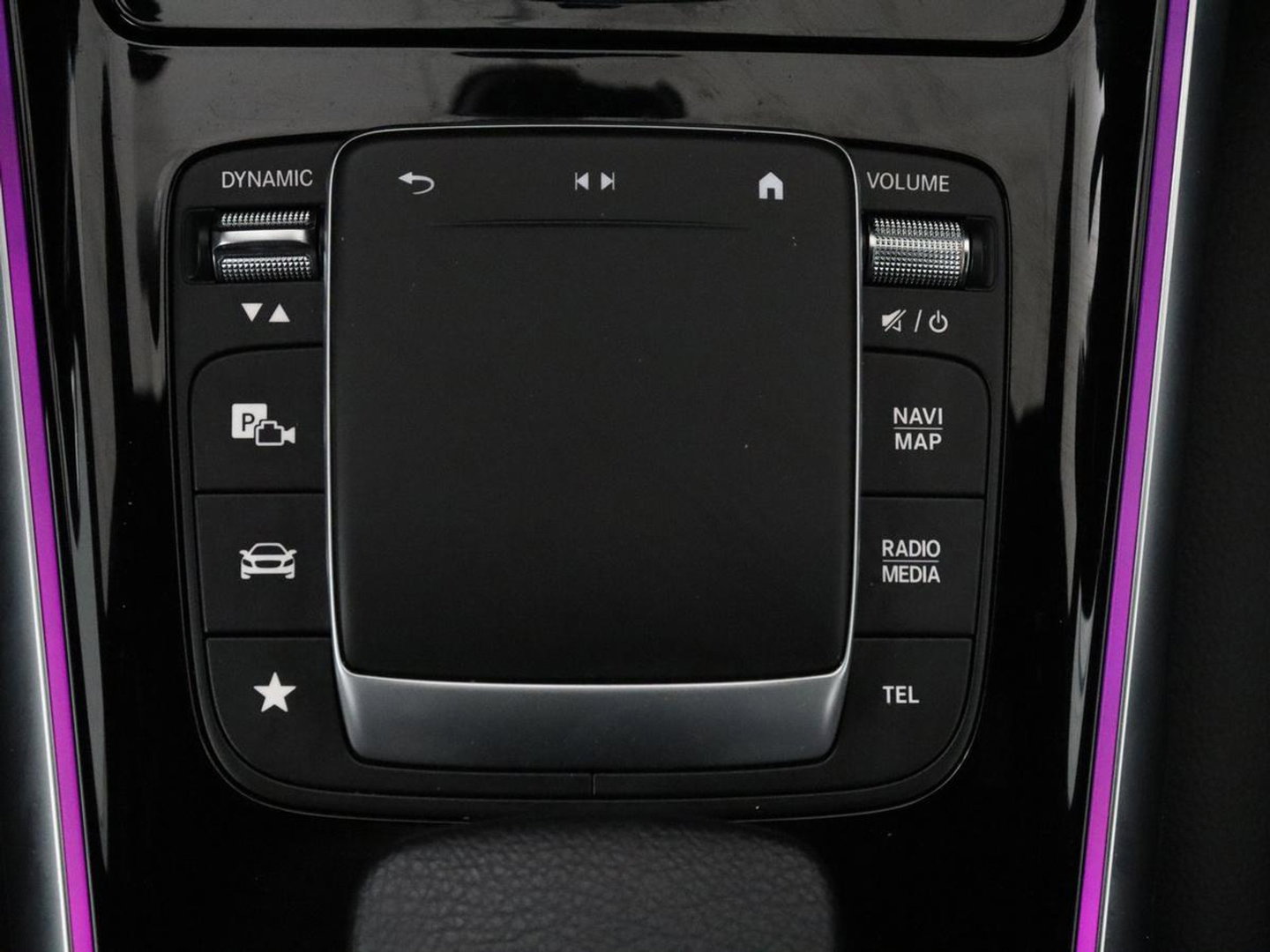 Mercedes-Benz EQB 300 4MATIC AMG Line 67 kWh | SOH 94,7% | Panoramadak | Half leder | Memory | Stoelverwarming | Cruise control | Head-up | 360 Camera | Sfeerverlichting
