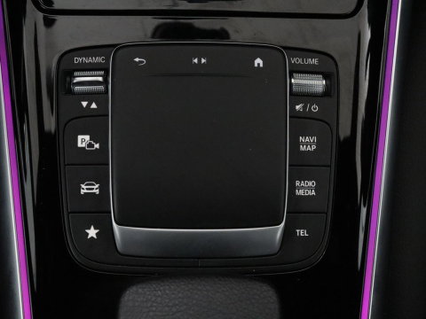 Mercedes-Benz EQB 300 4MATIC AMG Line 67 kWh | SOH 94,7% | Panoramadak | Half leder | Memory | Stoelverwarming | Cruise control | Head-up | 360 Camera | Sfeerverlichting