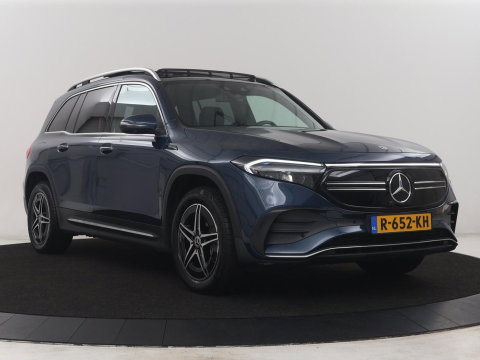 Mercedes-Benz EQB 300 4MATIC AMG Line 67 kWh | SOH 94,7% | Panoramadak | Half leder | Memory | Stoelverwarming | Cruise control | Head-up | 360 Camera | Sfeerverlichting