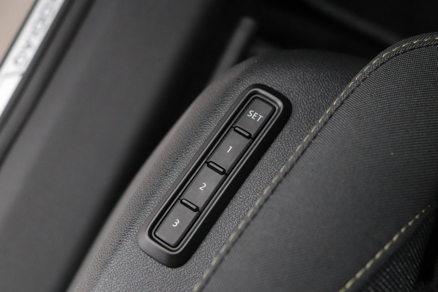 Škoda Kodiaq 1.5 TSI Business Edition Plus | 7 Persoons | Trekhaak | ACC | Camera | Keyless | Stoel+Stuurverwarming | Getint glas | 19 Inch