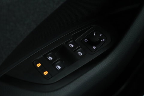 Škoda Kodiaq 1.5 TSI Business Edition Plus | 7 Persoons | Trekhaak | ACC | Camera | Keyless | Stoel+Stuurverwarming | Getint glas | 19 Inch