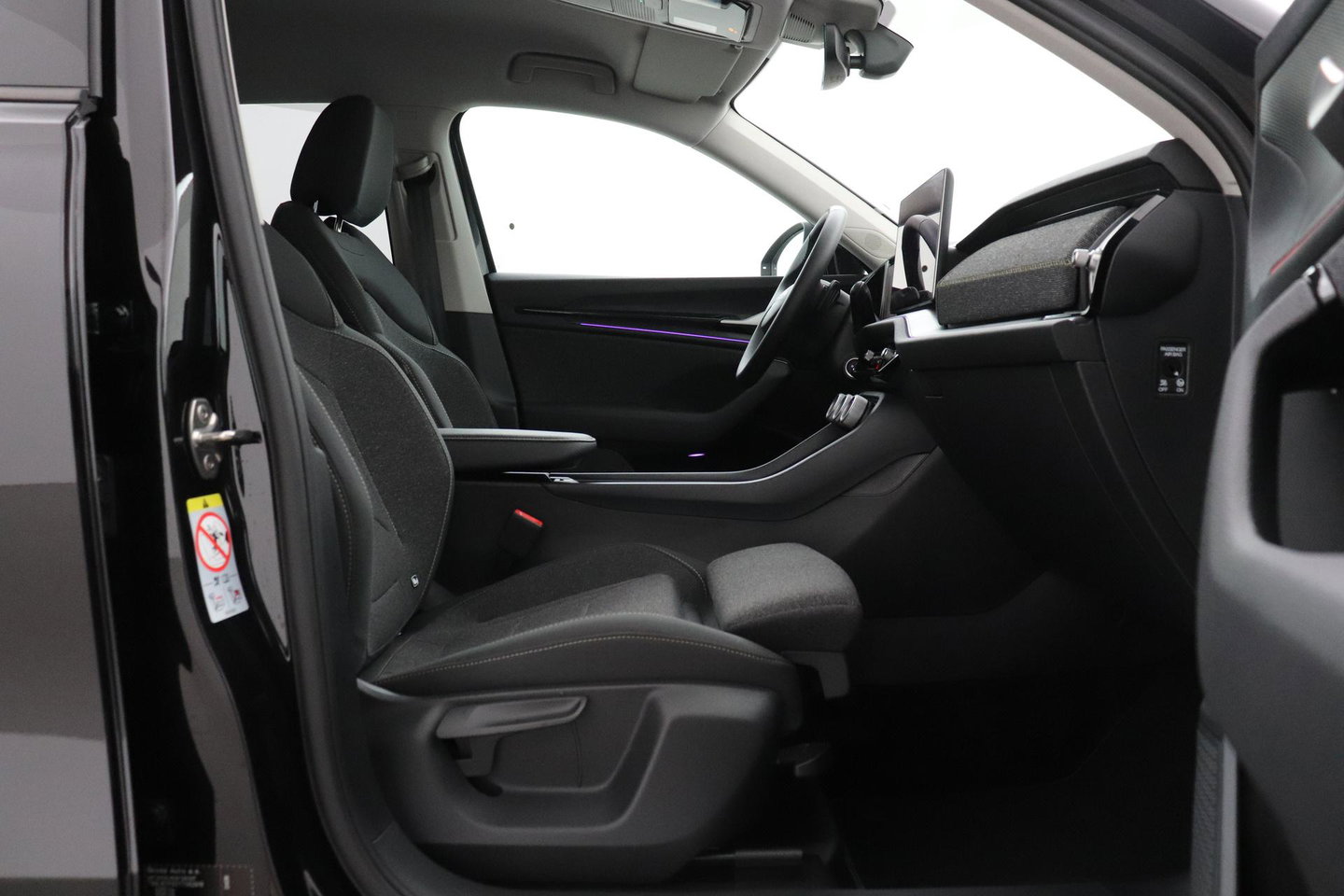 Škoda Kodiaq 1.5 TSI Business Edition Plus | 7 Persoons | Trekhaak | ACC | Camera | Keyless | Stoel+Stuurverwarming | Getint glas | 19 Inch
