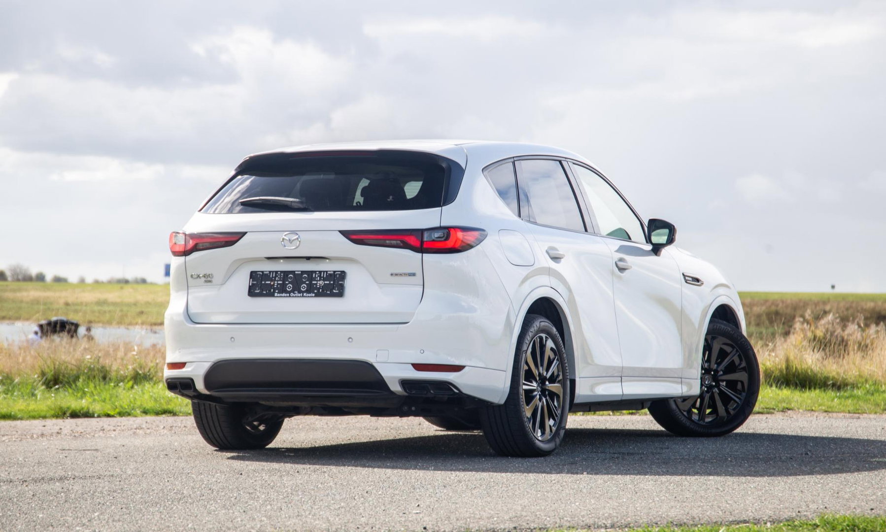 Mazda CX-60 2.5 e-SkyActiv PHEV Homura Plus PANORAMA DAK / CAMERA / CARPLAY / DEALER AUTO / STOELKOELING + VERWARMING