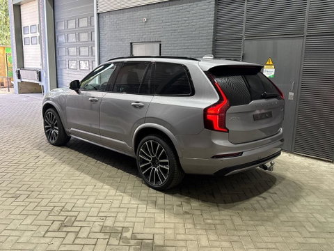 Volvo XC90 T8 Ultra Dark | Luchtvering | Bowers&Wilkins | 22 Inch | Panoramadak | Trekhaak | 360° Camera | Head-Up