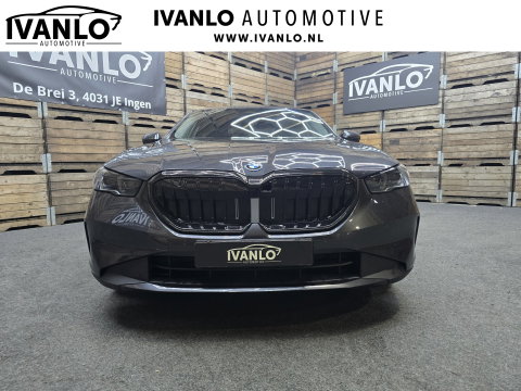 BMW 5 Serie 550e xDrive Leder Clima LED Camera Carplay 19"LM