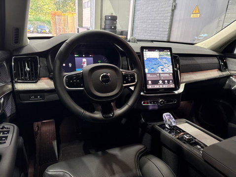 Volvo XC90 T8 Ultra Bright | Luchtvering | Bowers&Wilkins | 22 Inch | Panoramadak | Trekhaak | 360° Camera | Head-Up