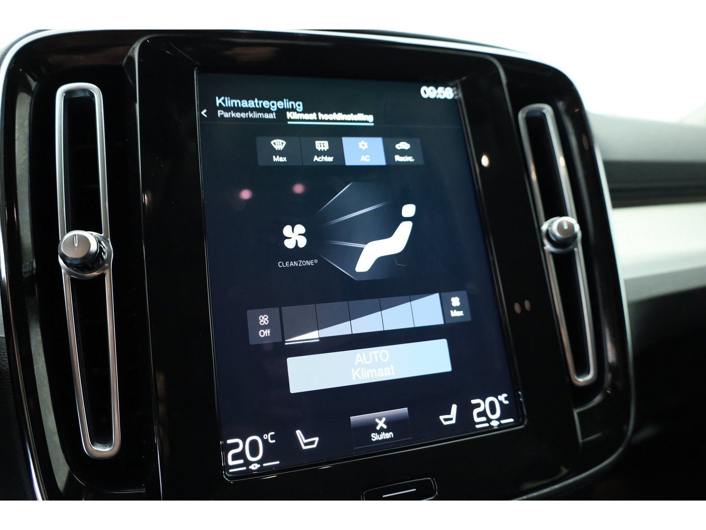 Volvo XC40 1.5 T5 Recharge Inscription | Pilot Assist | Apple CarPlay & Android | Navi |Stoel-Stuurverw. | Achteruitrijcamera | DAB
