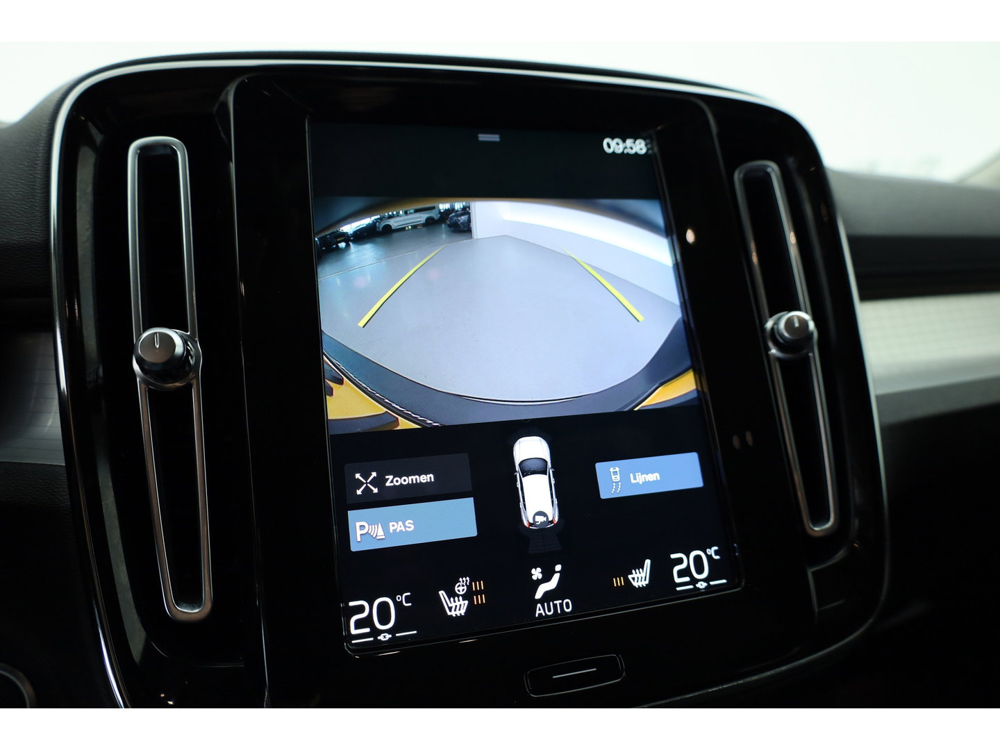 Volvo XC40 1.5 T5 Recharge Inscription | Pilot Assist | Apple CarPlay & Android | Navi |Stoel-Stuurverw. | Achteruitrijcamera | DAB