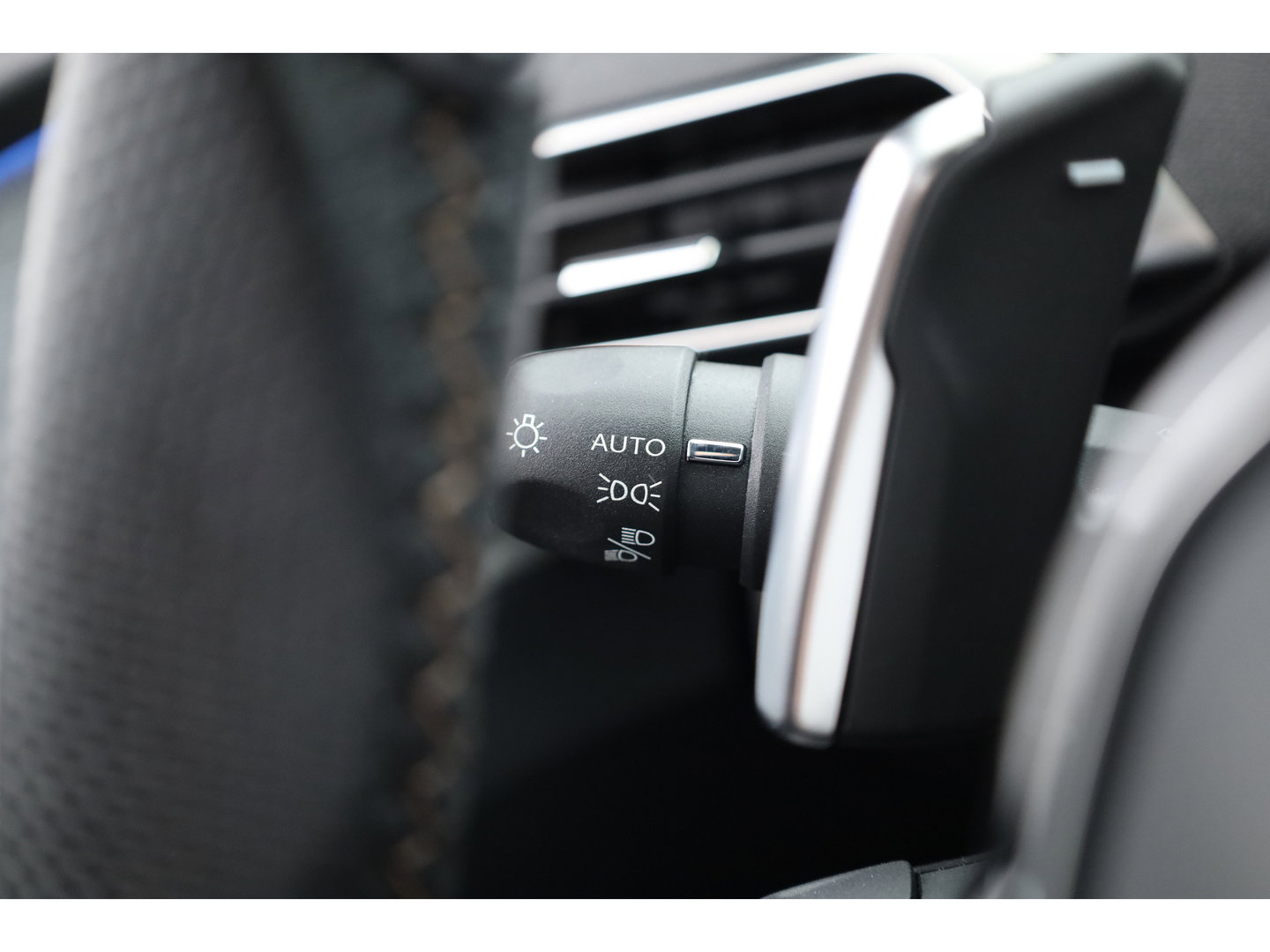 Peugeot 3008 1.6 HYbrid 225 GT | Rijklaar | Android Auto | Pano | Adapt. Cruise | Navi | Dodehoek. | Camera | DAB | 18"