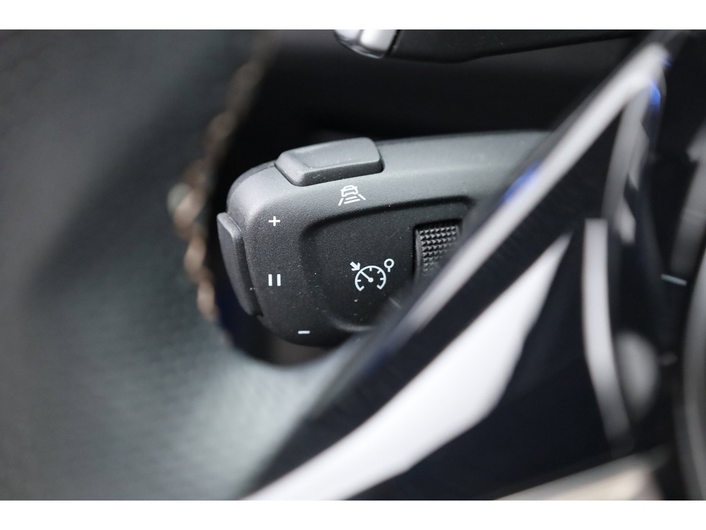 Peugeot 3008 1.6 HYbrid 225 GT | Rijklaar | Android Auto | Pano | Adapt. Cruise | Navi | Dodehoek. | Camera | DAB | 18"