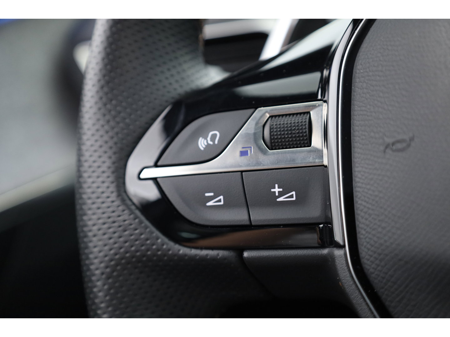 Peugeot 3008 1.6 HYbrid 225 GT | Rijklaar | Android Auto | Pano | Adapt. Cruise | Navi | Dodehoek. | Camera | DAB | 18"