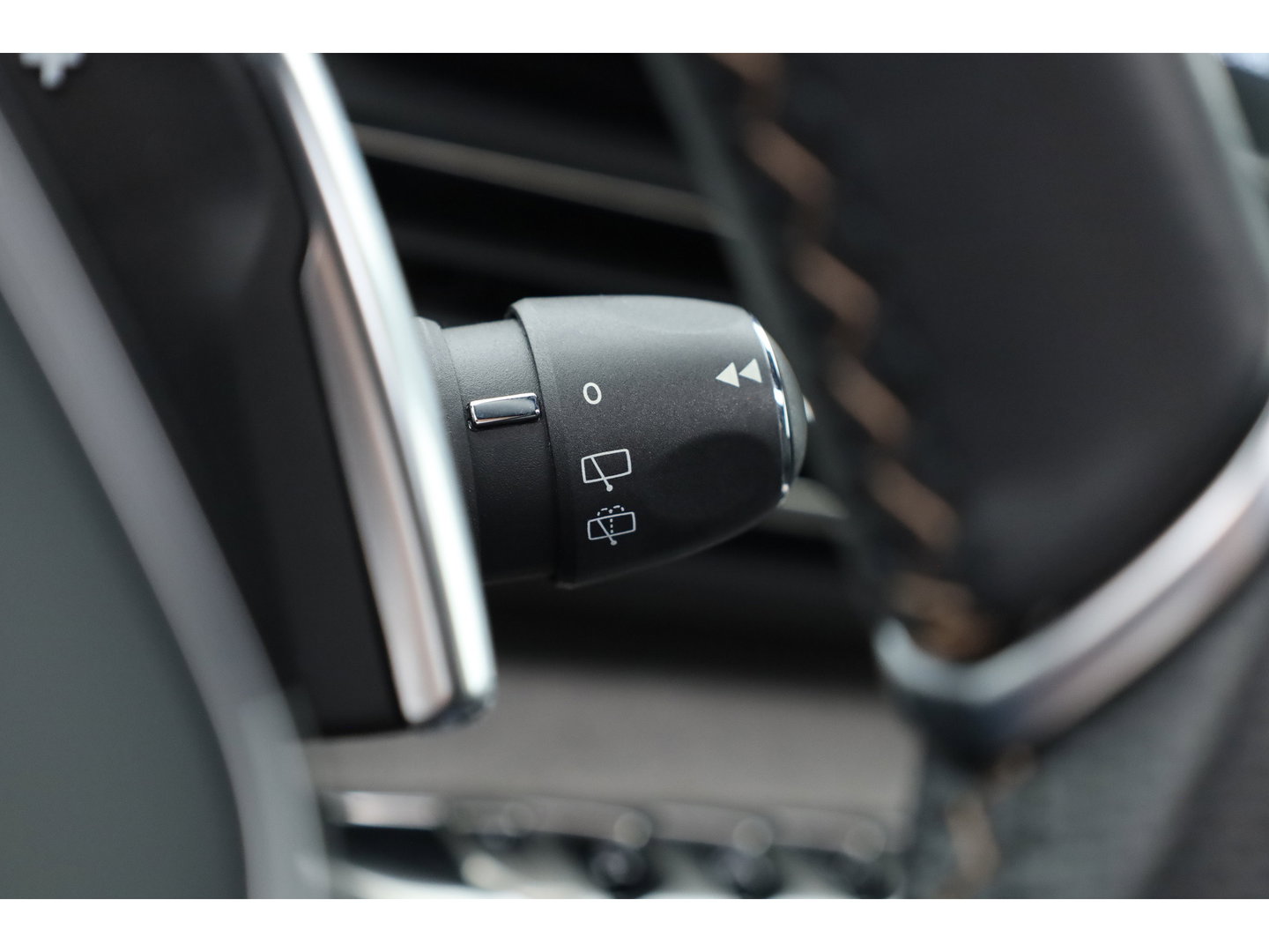 Peugeot 3008 1.6 HYbrid 225 GT | Rijklaar | Android Auto | Pano | Adapt. Cruise | Navi | Dodehoek. | Camera | DAB | 18"