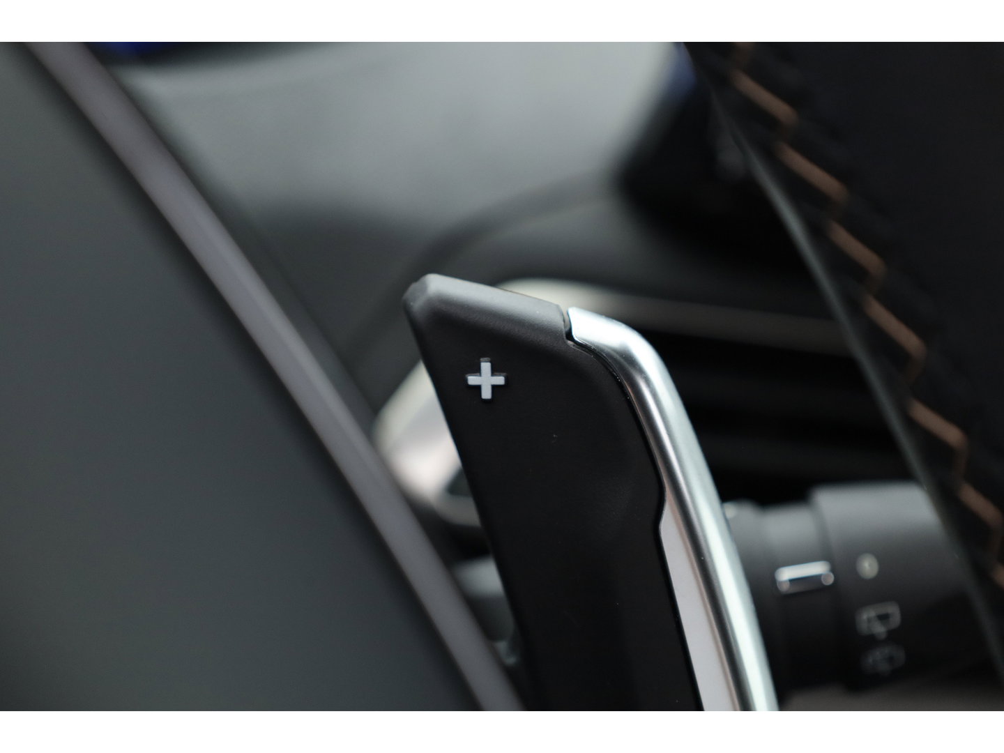 Peugeot 3008 1.6 HYbrid 225 GT | Rijklaar | Android Auto | Pano | Adapt. Cruise | Navi | Dodehoek. | Camera | DAB | 18"