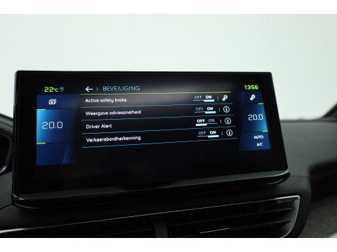 Peugeot 3008 1.6 HYbrid 225 GT | Rijklaar | Android Auto | Pano | Adapt. Cruise | Navi | Dodehoek. | Camera | DAB | 18"