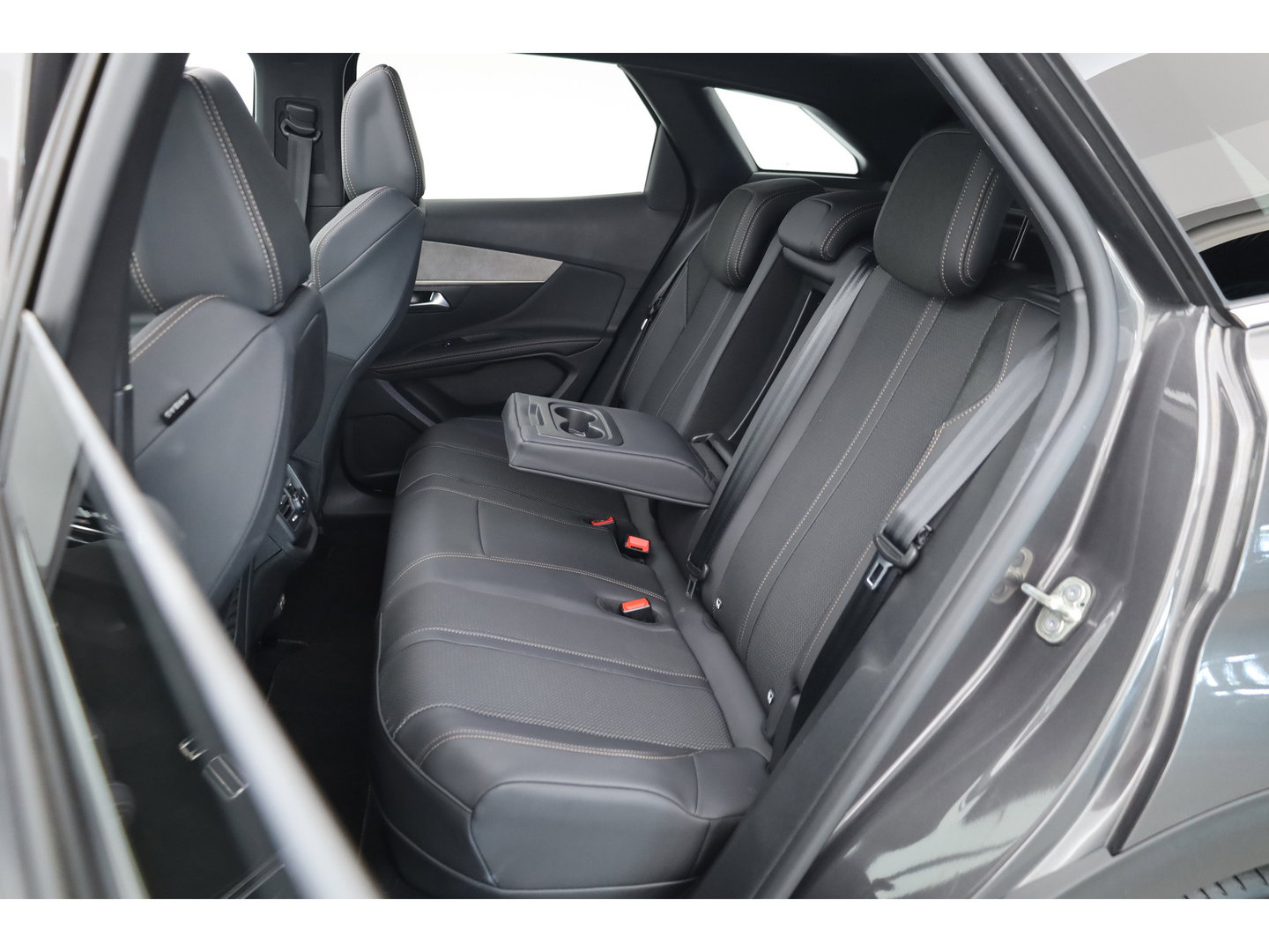 Peugeot 3008 1.6 HYbrid 225 GT | Rijklaar | Android Auto | Pano | Adapt. Cruise | Navi | Dodehoek. | Camera | DAB | 18"