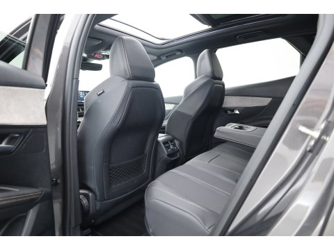 Peugeot 3008 1.6 HYbrid 225 GT | Rijklaar | Android Auto | Pano | Adapt. Cruise | Navi | Dodehoek. | Camera | DAB | 18"