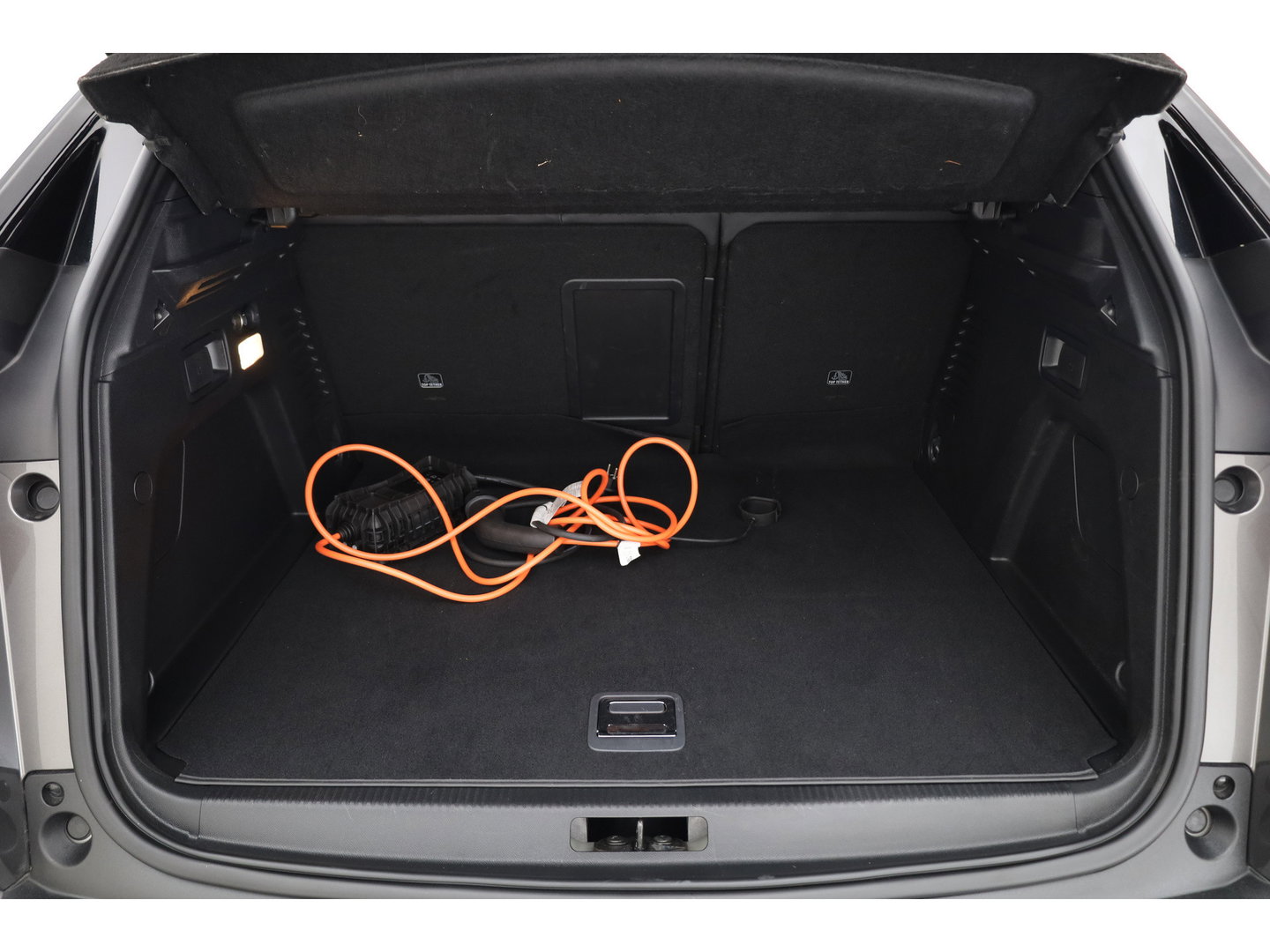 Peugeot 3008 1.6 HYbrid 225 GT | Rijklaar | Android Auto | Pano | Adapt. Cruise | Navi | Dodehoek. | Camera | DAB | 18"