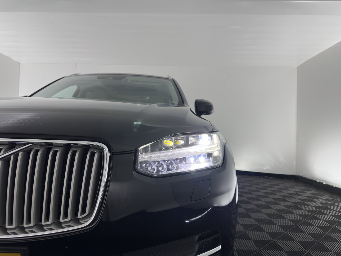 Volvo XC90 2.0 D5 AWD Inscription Aut. *PANO | LEATHER | FULL-LED | MEMORY-PACK | BLINDSPOT | KEYLESS | DIGI-COCKPIT | CAMERA | NAVI-FULLMAP | HEATED-CONTOURSEATS | TOWBAR |  HEAD-UP |  21''ALU*