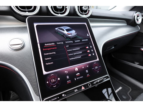 Mercedes-Benz C-Klasse 200 AMG Line PANO CAM SFEER VOL'
