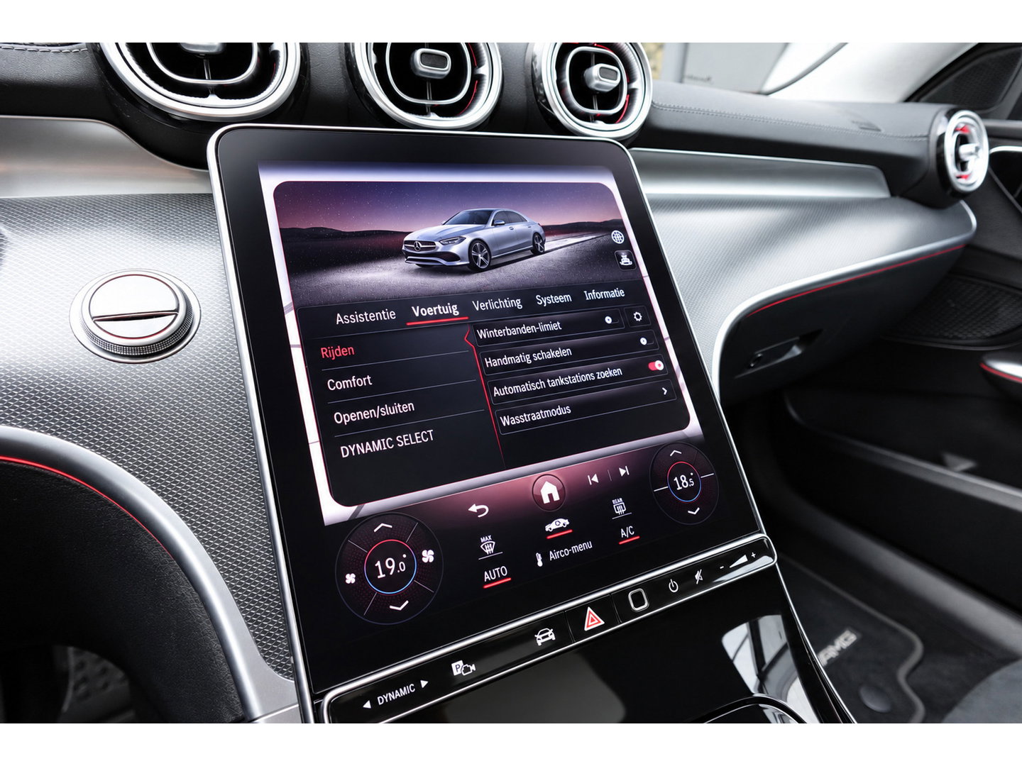 Mercedes-Benz C-Klasse 200 AMG Line PANO CAM SFEER VOL'