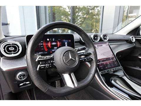 Mercedes-Benz C-Klasse 200 AMG Line PANO CAM SFEER VOL'