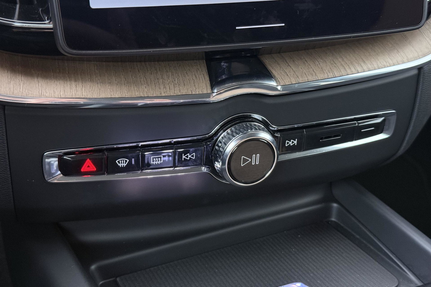 Volvo XC60 T8 Plus Dark | 21 Inch | Harman/Kardon | Memory | 360° Camera | BLIS | Stoel+Stuurverwarming | ACC