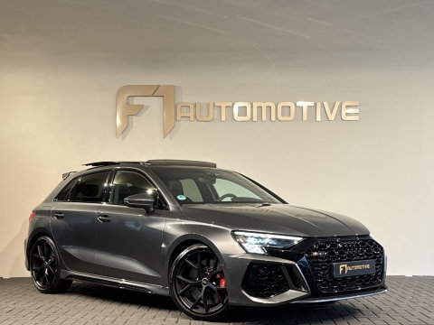 Audi RS3 Sportback 2.5 TFSI quattro Pano|Alcantara|B&O|Camera