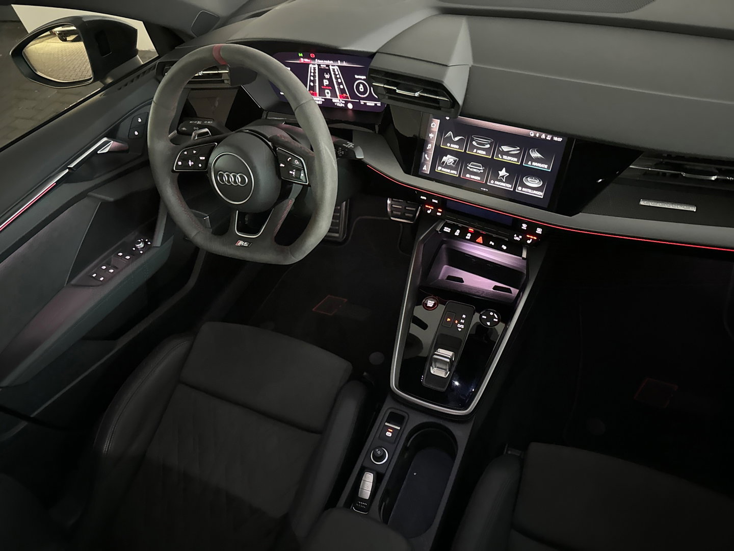 Audi RS3 Sportback 2.5 TFSI quattro Pano|Alcantara|B&O|Camera