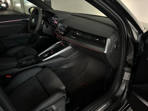 Audi RS3 Sportback 2.5 TFSI quattro Pano|Alcantara|B&O|Camera