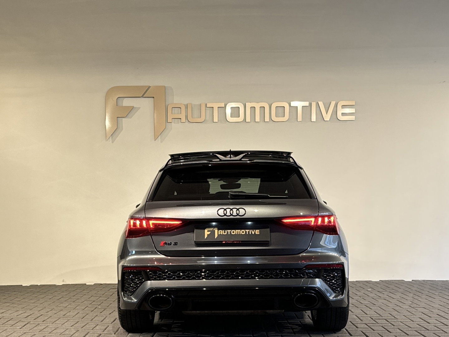 Audi RS3 Sportback 2.5 TFSI quattro Pano|Alcantara|B&O|Camera