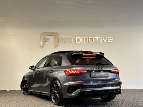 Audi RS3 Sportback 2.5 TFSI quattro Pano|Alcantara|B&O|Camera