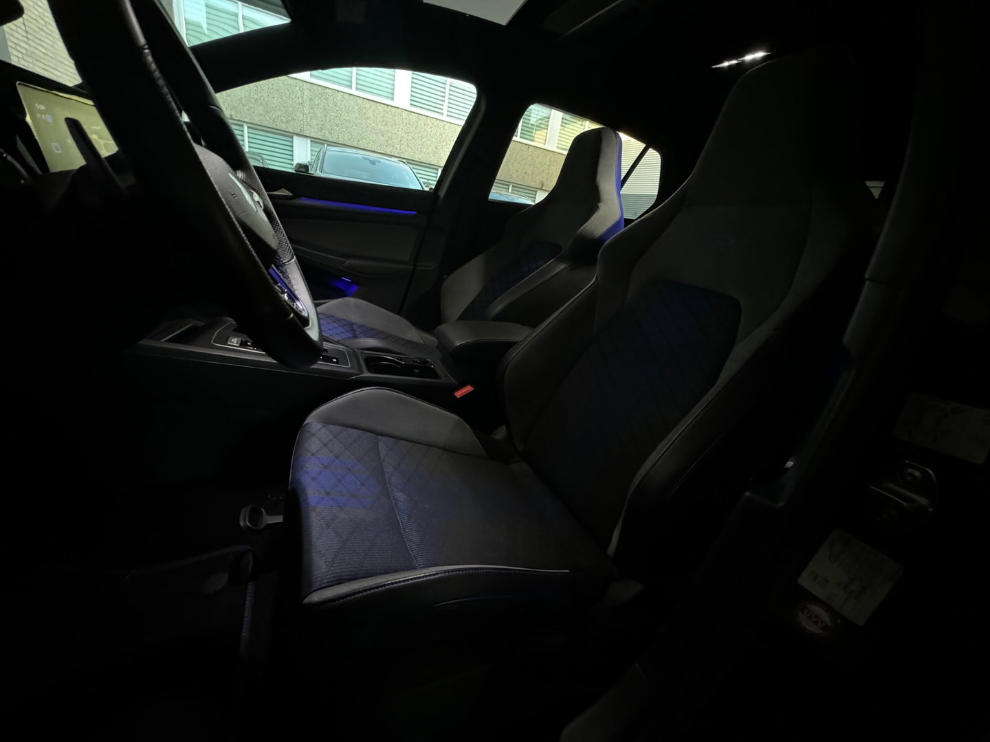 Volkswagen Golf 2.0 TSI R 4Motion Pano|Akra|HuD|Harman Kardon|ACC